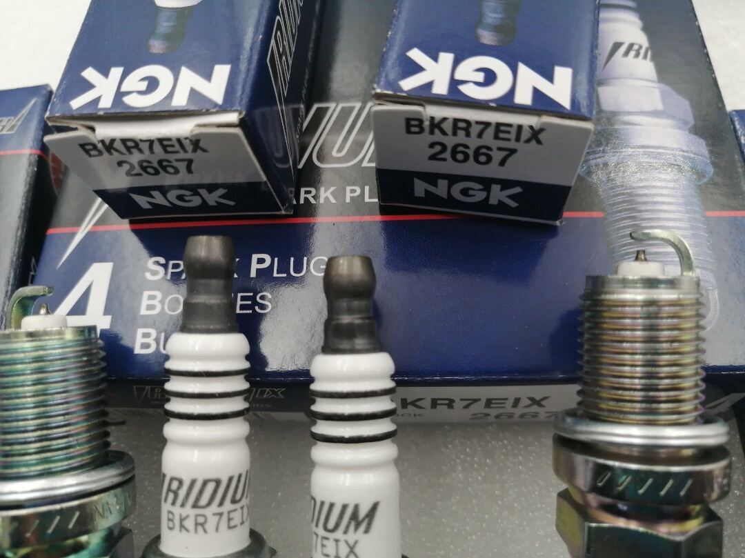 AK14 4X NGK BKR7EIX 2667 Iridium Spark Plug For Polaris Porsche BMW Honda Volvo BKR7EIX-2667 BKR7EIX2667 หัวเทียน