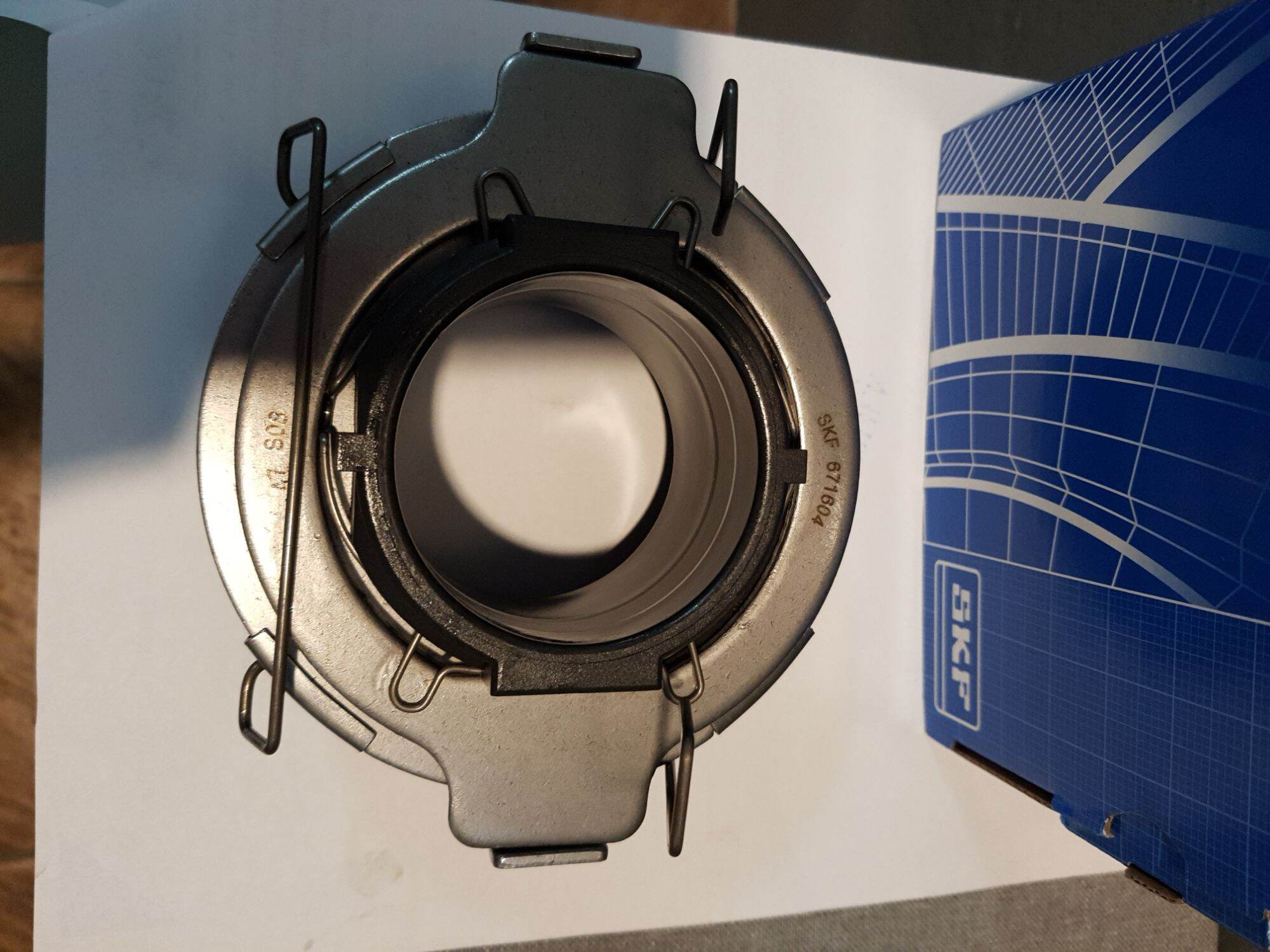 SKF ลูกปืนครัชพร้อมขา Isuzu-เดก้า360 FXZ360