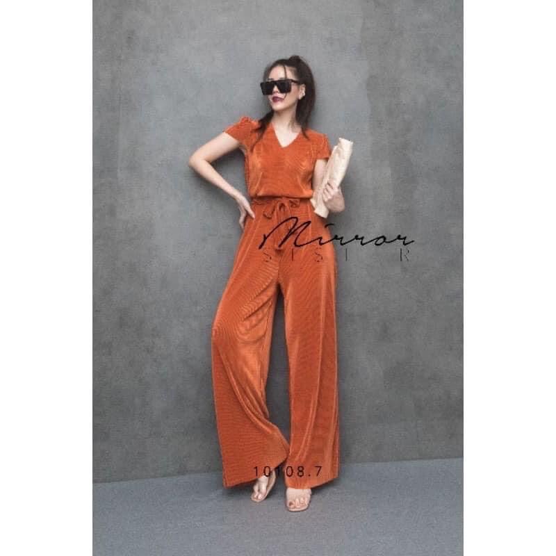 ? Michalee V Neck Pleated Jumpsuit•• จั้มสูทคอวีผ้าพลีท