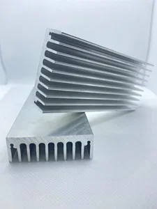 ภาพหน้าปกสินค้าHeat Sink ฮีตซิ้งค์ ซิ้ง ระบายความร้อน หน้ากว้าง 5.5cm สูง 2cm ความยาว 10นิ้ว จำนวน 1 อัน ที่เกี่ยวข้อง