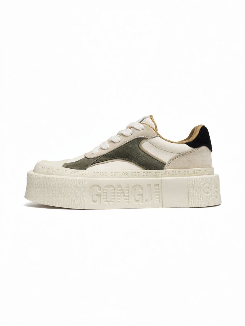 Retro Thick Sole Training Shoes ราคา 3,634 บาท*ส่งฟรี