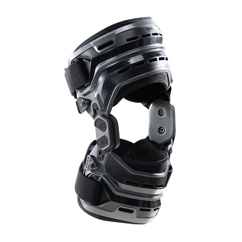 McDavid | Professional Biometric Knee Support Braces ราคา 17,881 บาท*ส่งฟรี
