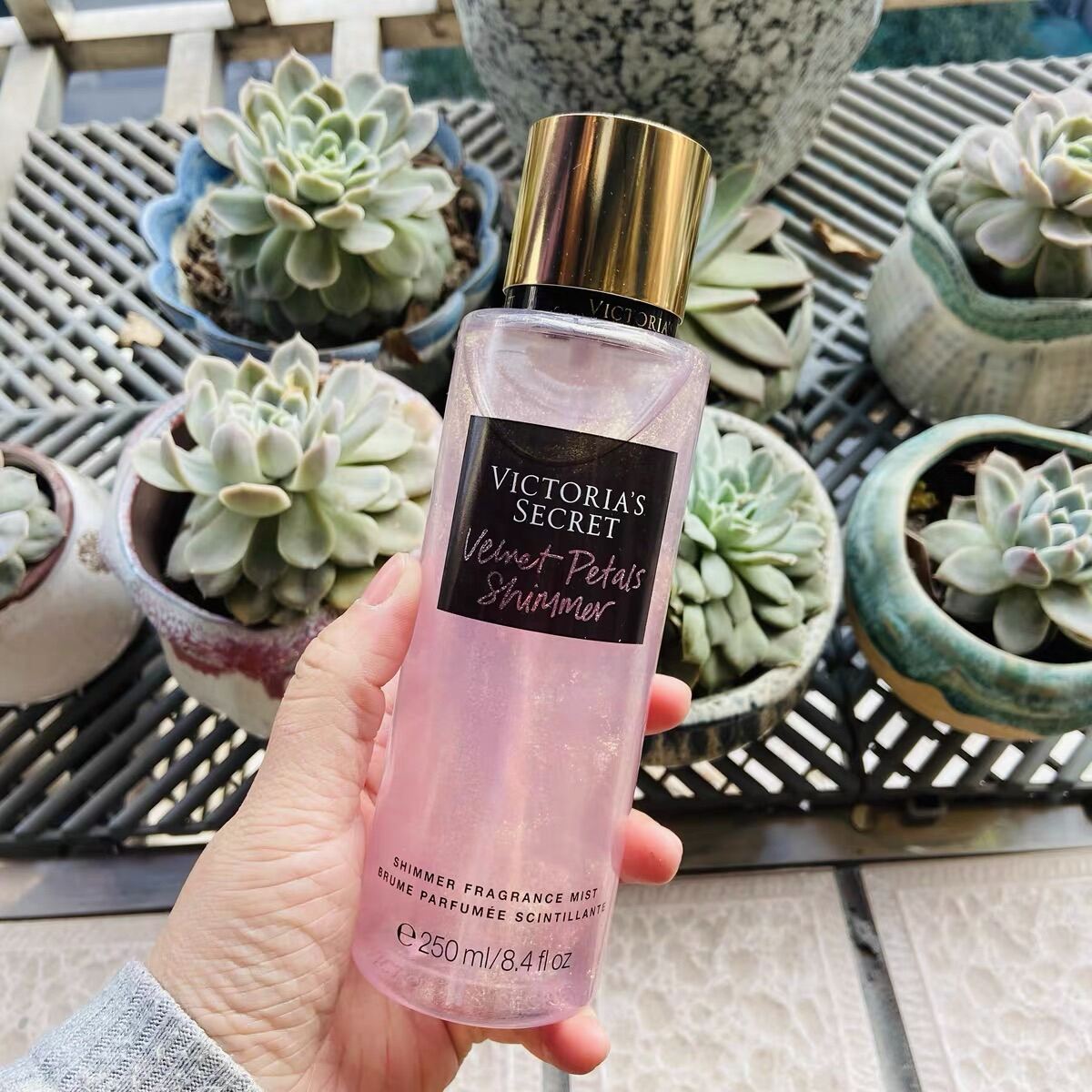 น้ำหอมวิคตอเรีย Victoria secret ฟรีถุงแบรนด์ ใบ