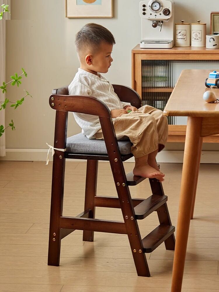 ของใช้แม่และเด็ก QINQI | Baby Multifunctional Dining Chair ราคา 2,210 บาท*ส่งฟรี