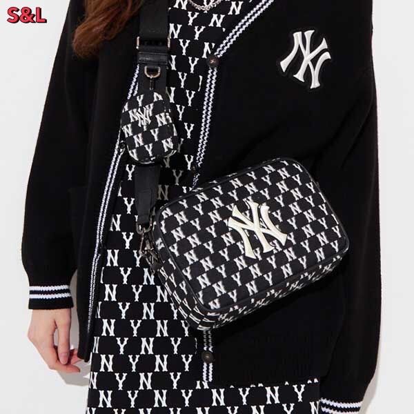 MLB MONOGRAM JACQUARD CROSS BAG NEW YORK YANKEES