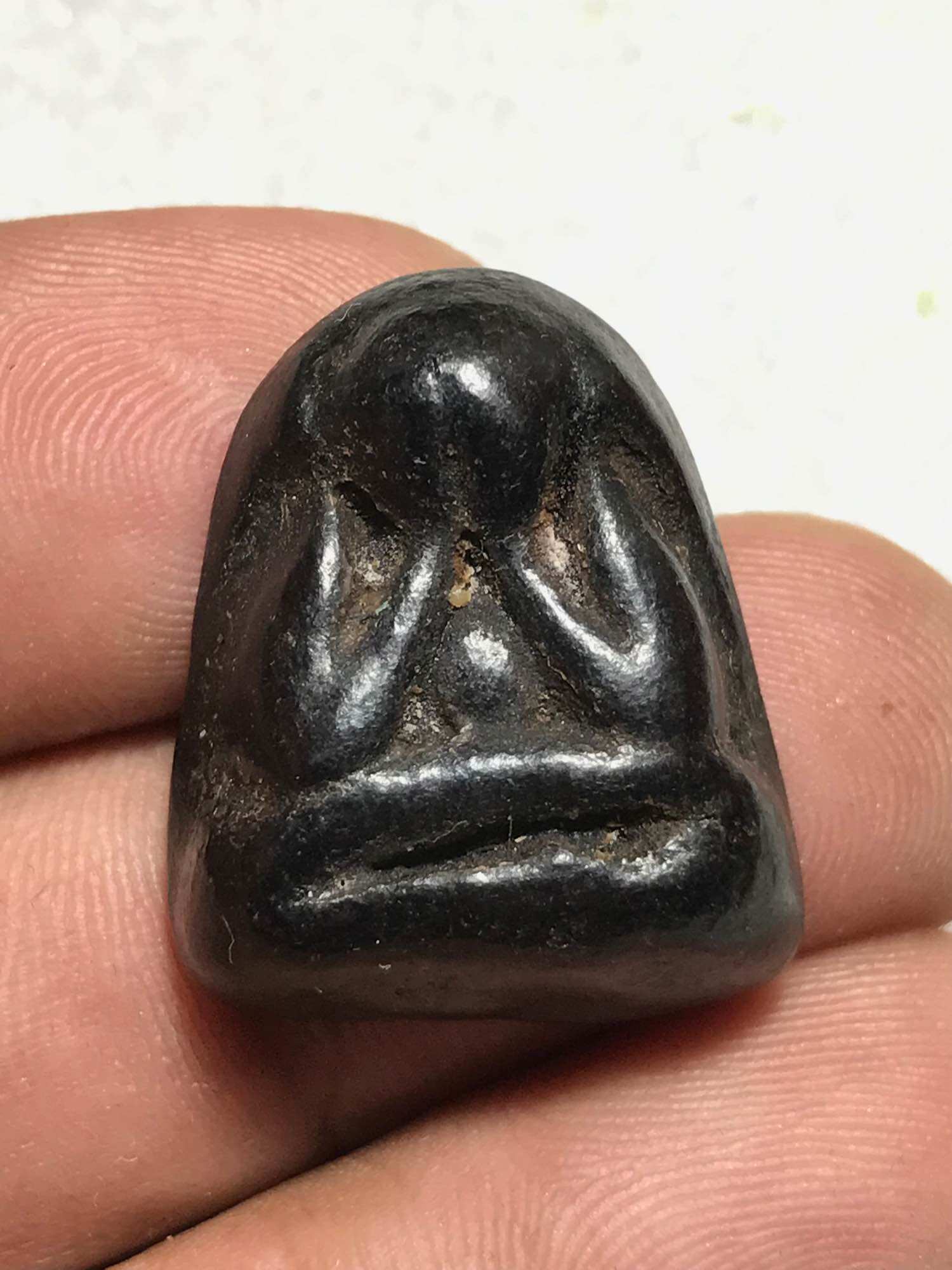 พระปิดตาพิมพ์ปั้นหลวงพ่อแก้วเนื้อผงยาสวยๆได้มากับคุณตาอายุ80กว่า ราคา 3,200 บาท*ส่งฟรี