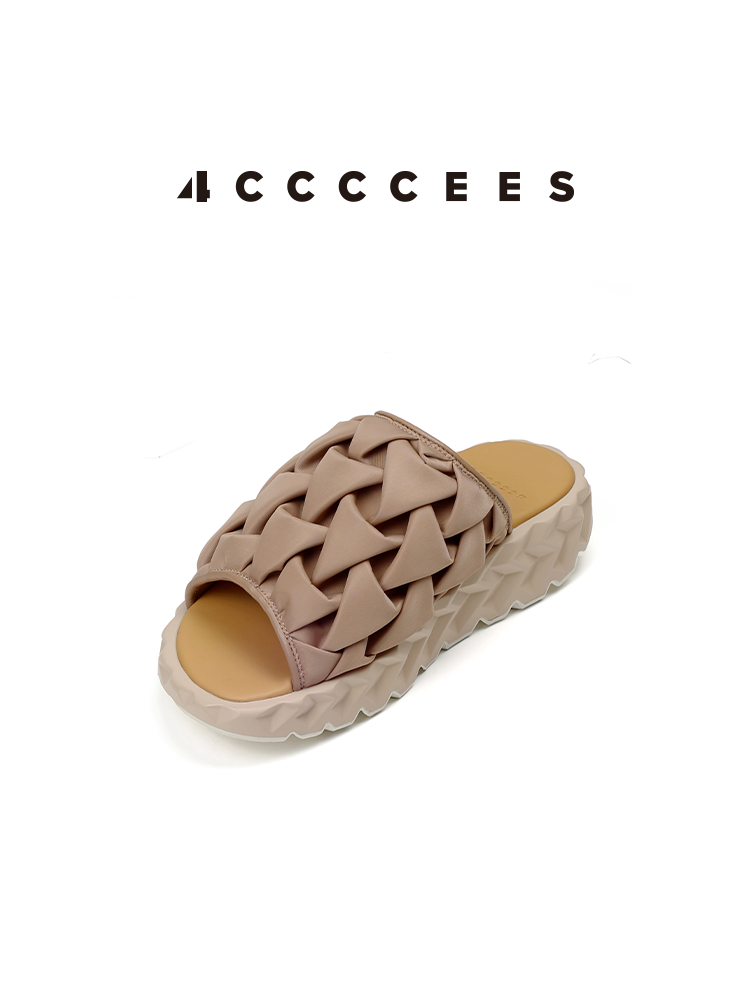 4CCCCCES | Platform Fish Mouth Slipper Heel - ยี่ห้อ 4CCCCCES ราคา 11,140 บาท*ส่งฟรี