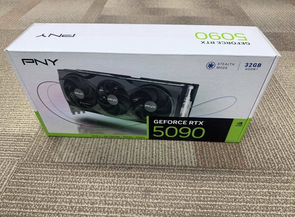 Pny Nvidia Geforce Rtx 5090 Triple Fan Graphics 32Gb Gddr7 3.5 Slot Pcie 5 Qty 4 ราคา 35,000 บาท*ส่งฟรี