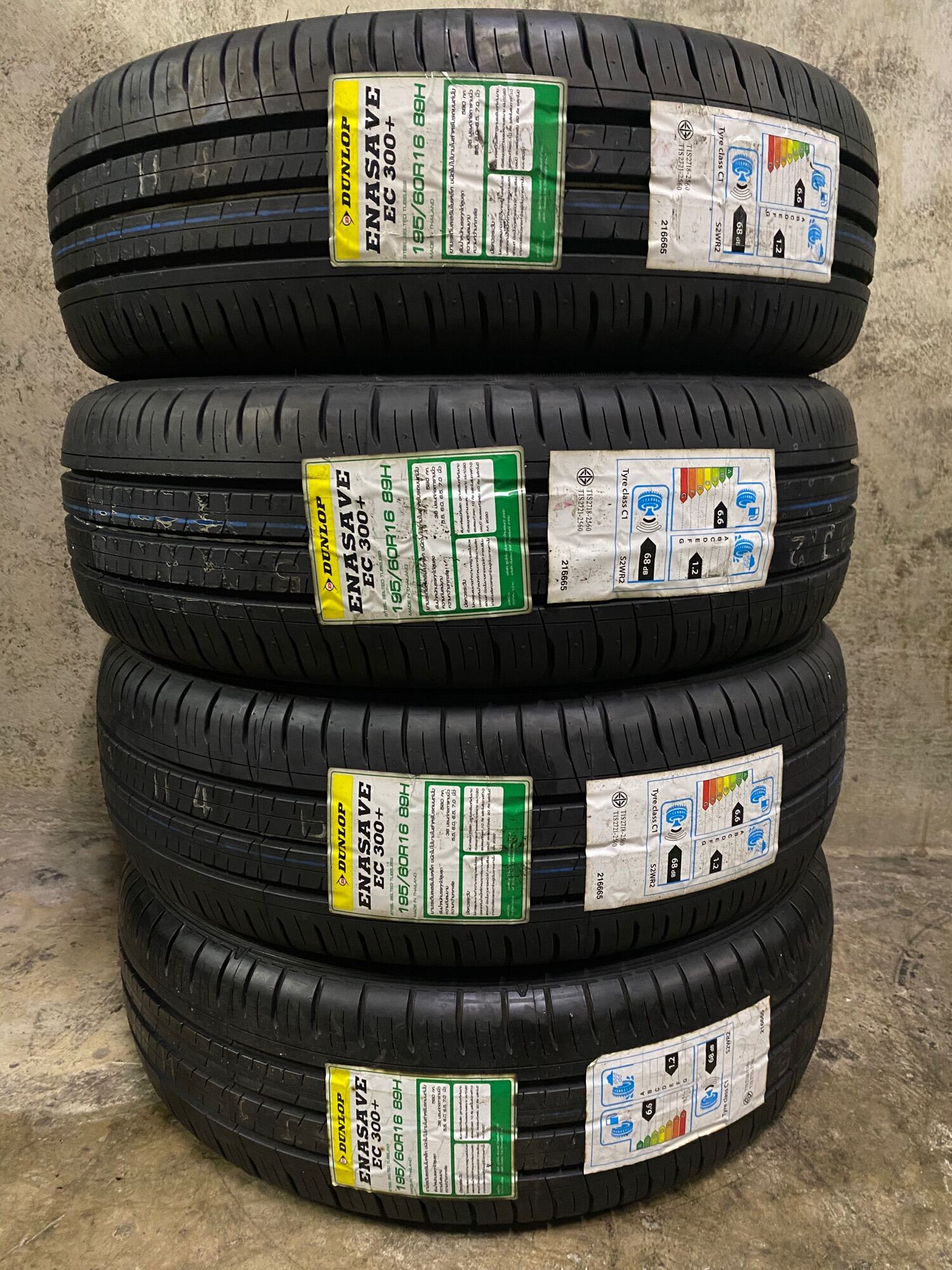 ยางรถยนต์ DUNLOP 195/60 R16 EC300+ 4เส้น ยางปี 2021 - S.M.T.