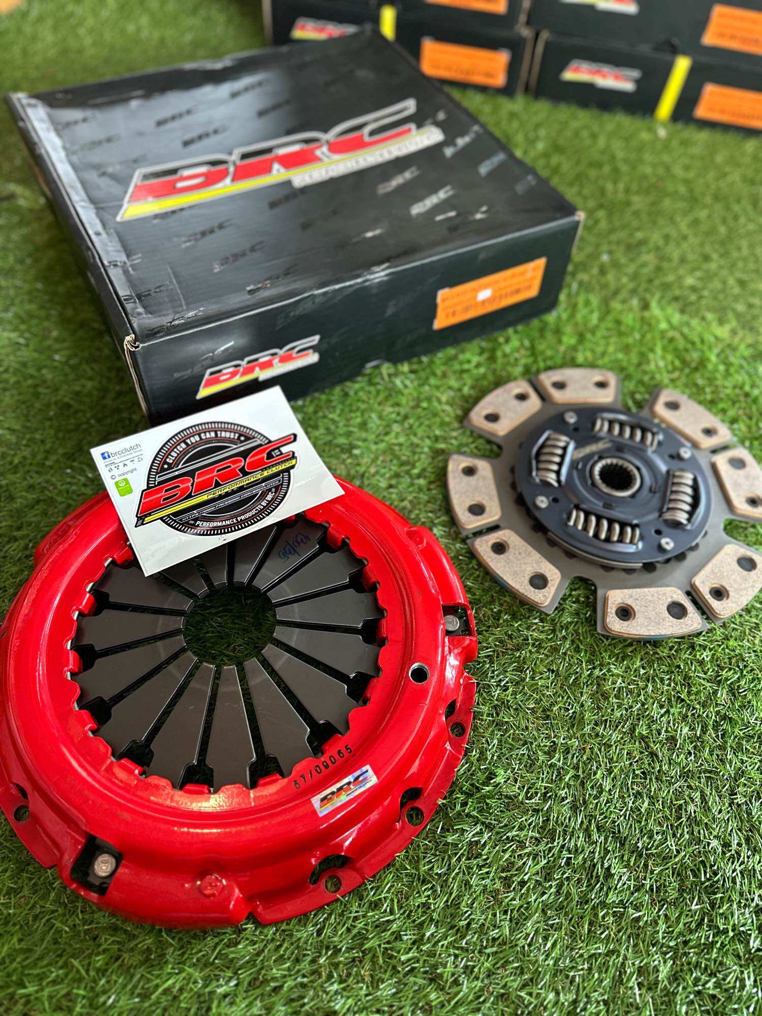 BRC คลัทช์ ทองแดง16ก้อน หวี2ชั้น 10.2นิ้ว สำหรับ toyota vigo revo 2.5,3.0 ราคา 8,500 บาท*ส่งฟรี