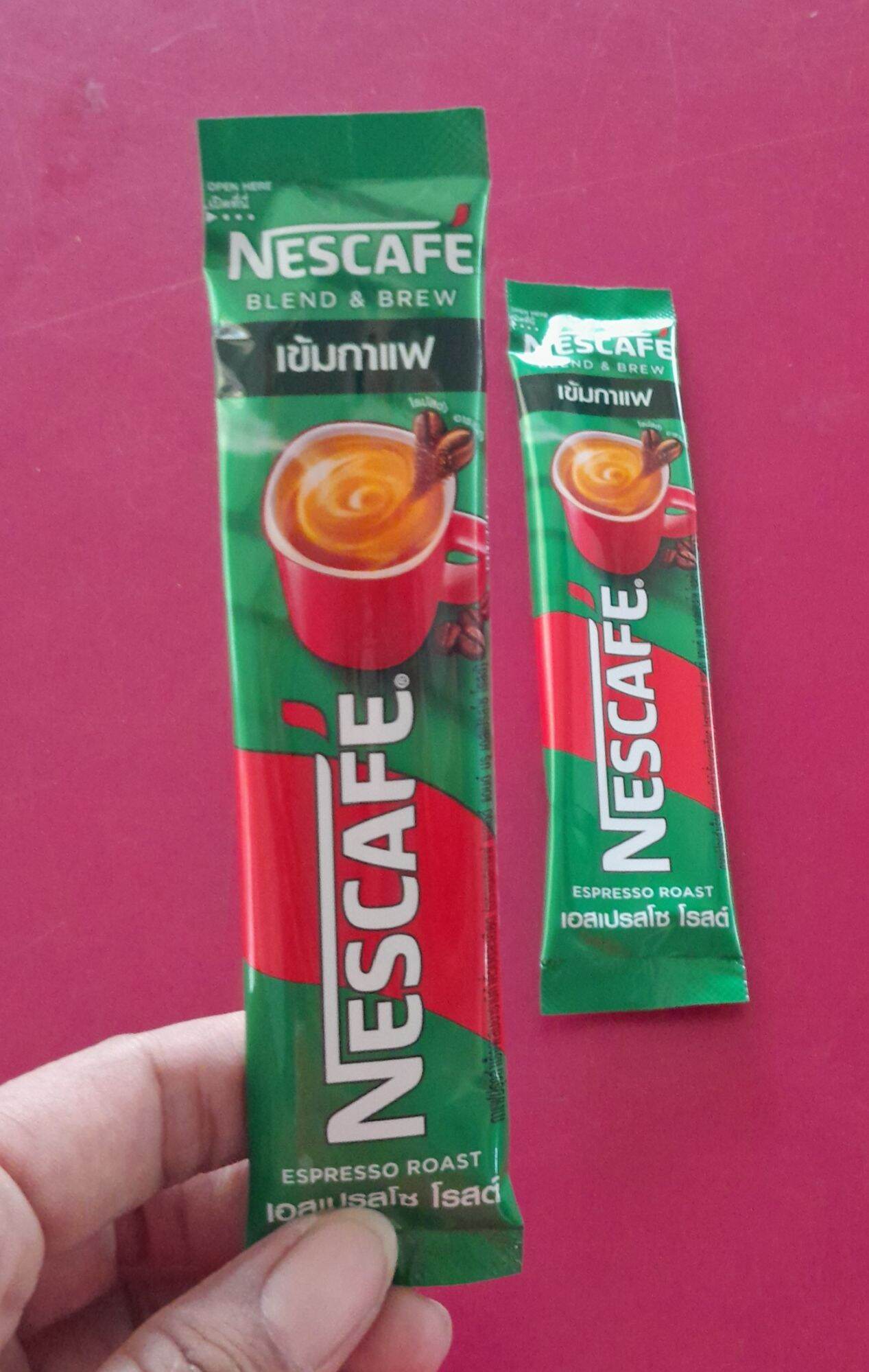 กาแฟปรุงสำเร็จ ยี่ห้อเนสกาแฟ แบบซอง รสเข้มกาแฟ กลมกล่อม ขนาด 15.1 กรัม ราคา ซองละ 5 บาท ราคา 5 บาท*ส่งฟรี