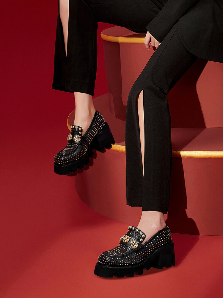 [HOOV | Premium Thick Sole Loafers Women's Spring/Autumn High Heels Rivet Leather Shoes,HOOV | Premium Thick Sole Loafers Women's Spring/Autumn High Heels Rivet Leather Shoes,] ราคา 8,140 บาท*ส่งฟรี