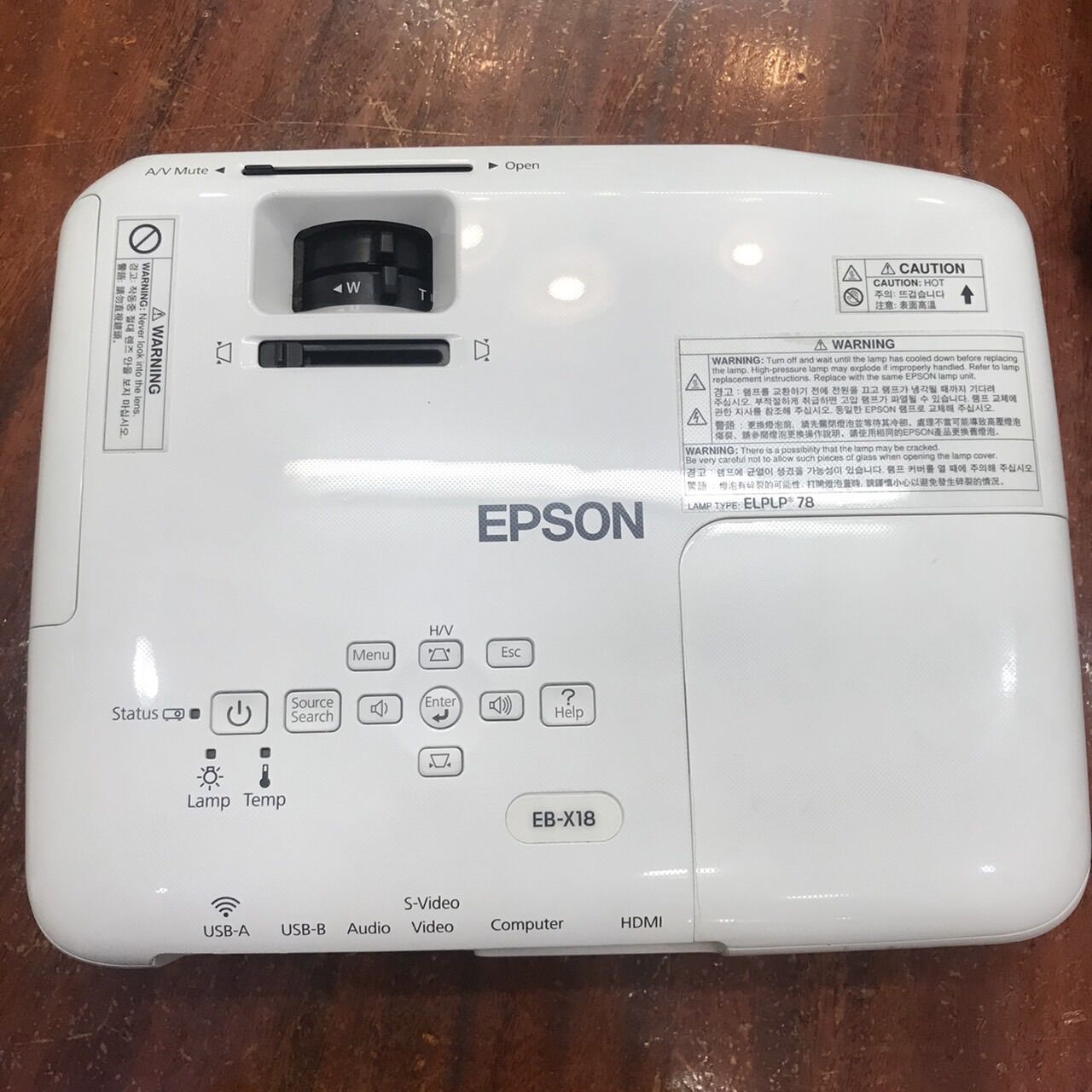 เครื่องโปรเจคเตอร์ มินิโปรเจคเตอร์โฮมเธียเตอร์ โปรเจคเตอร์มือสอง Epson eb-x18