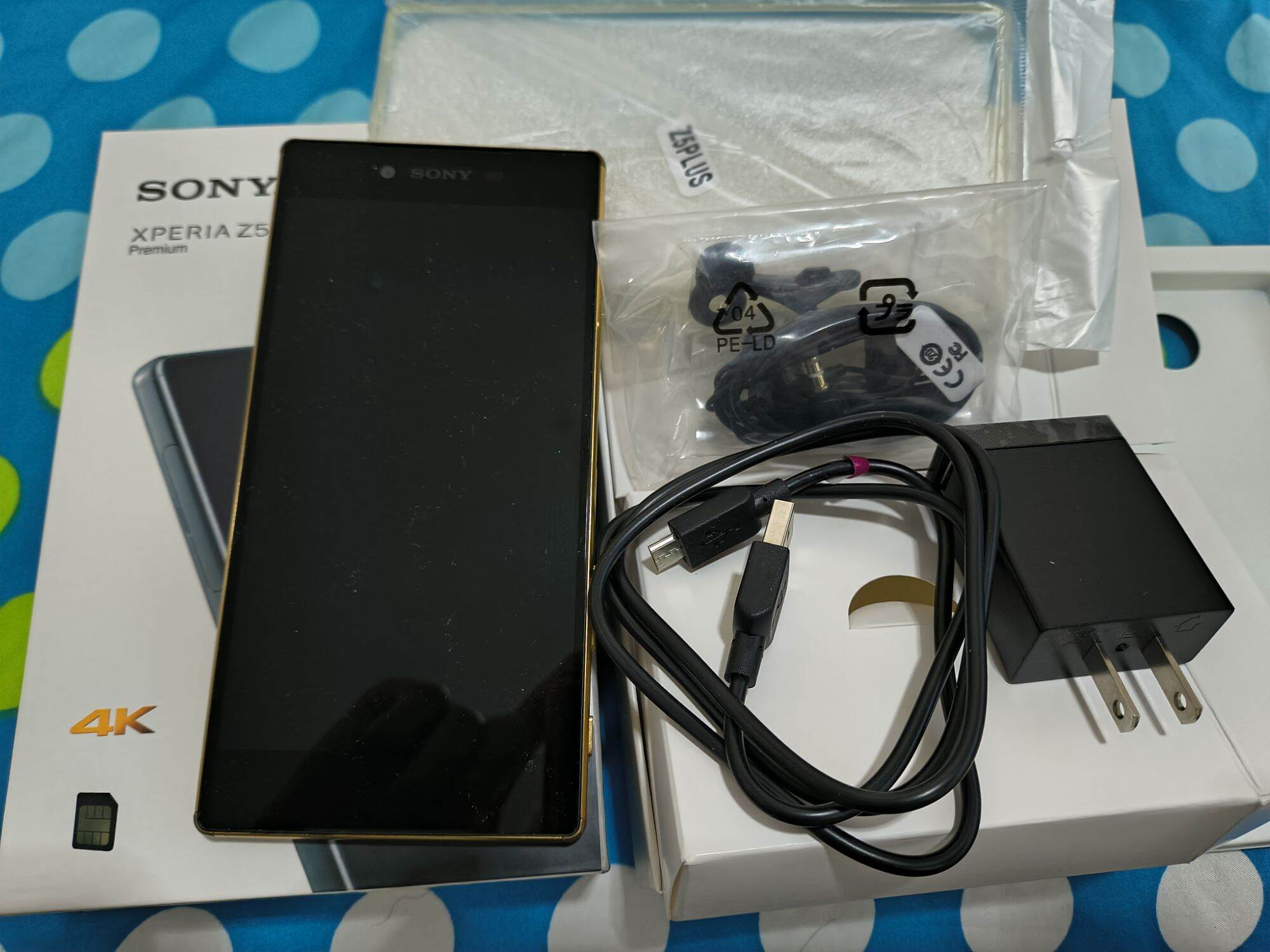 Sony Xperia Z5 Premium Mobile Phone Has Thai Language and Has Wifi5. ราคา 1,865 บาท*ส่งฟรี