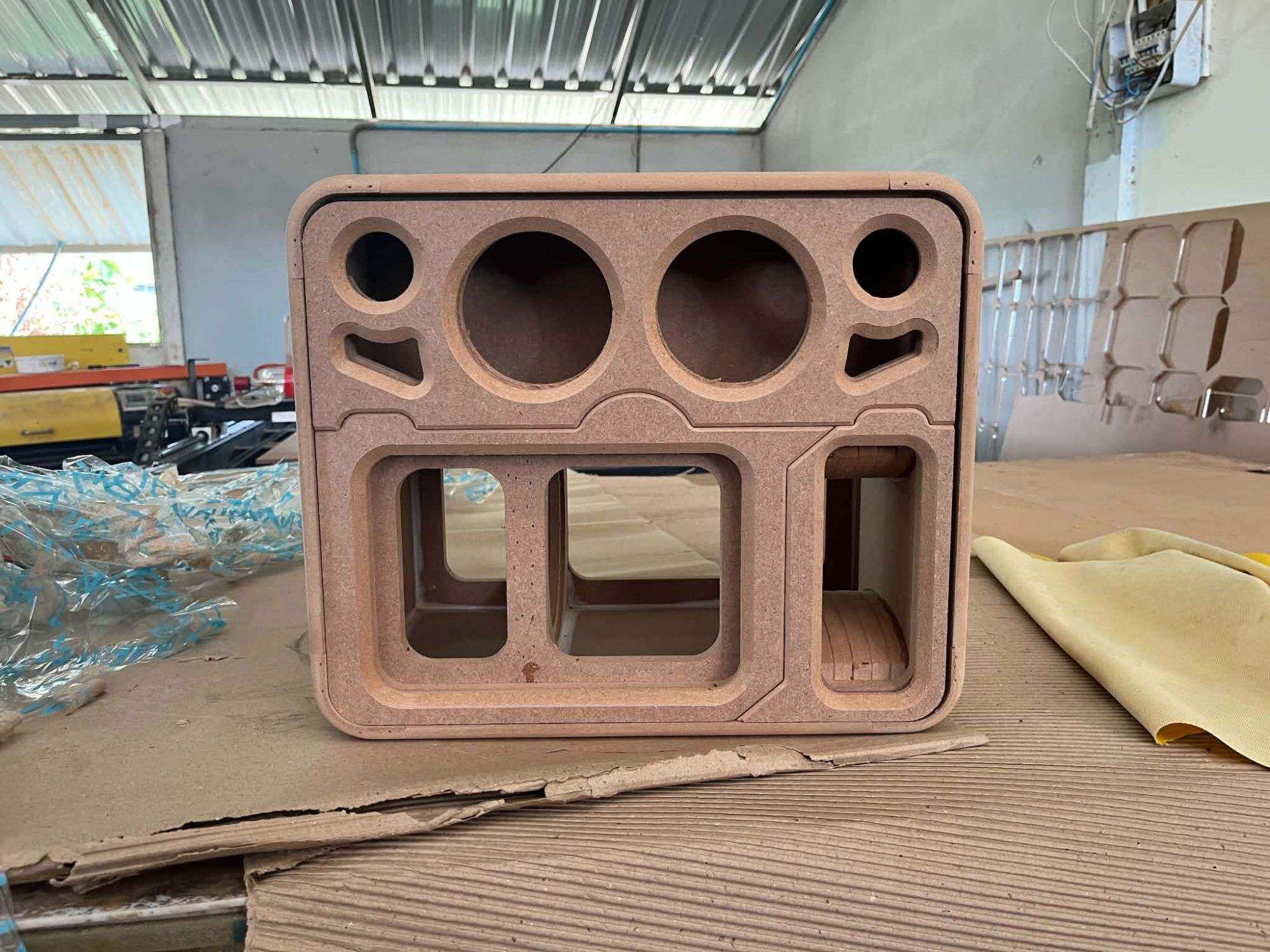 Flat Plate 6.5=1/3=2/2=2 with Acrylic Front Surface That Fits Tb Without Moving, Curved Shape.