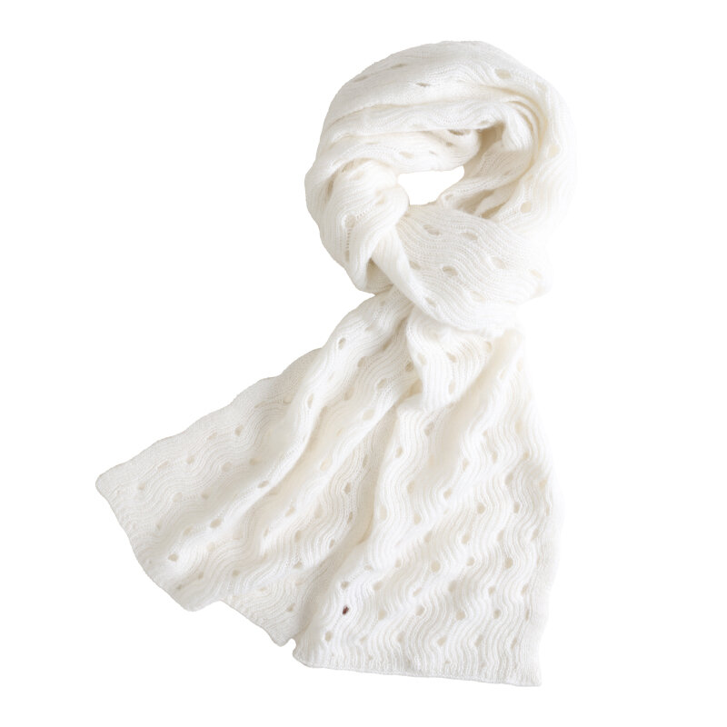 YINGMEI | Elegant & Cozy Cashmere Long Scarf for Winter ราคา 3,070 บาท*ส่งฟรี