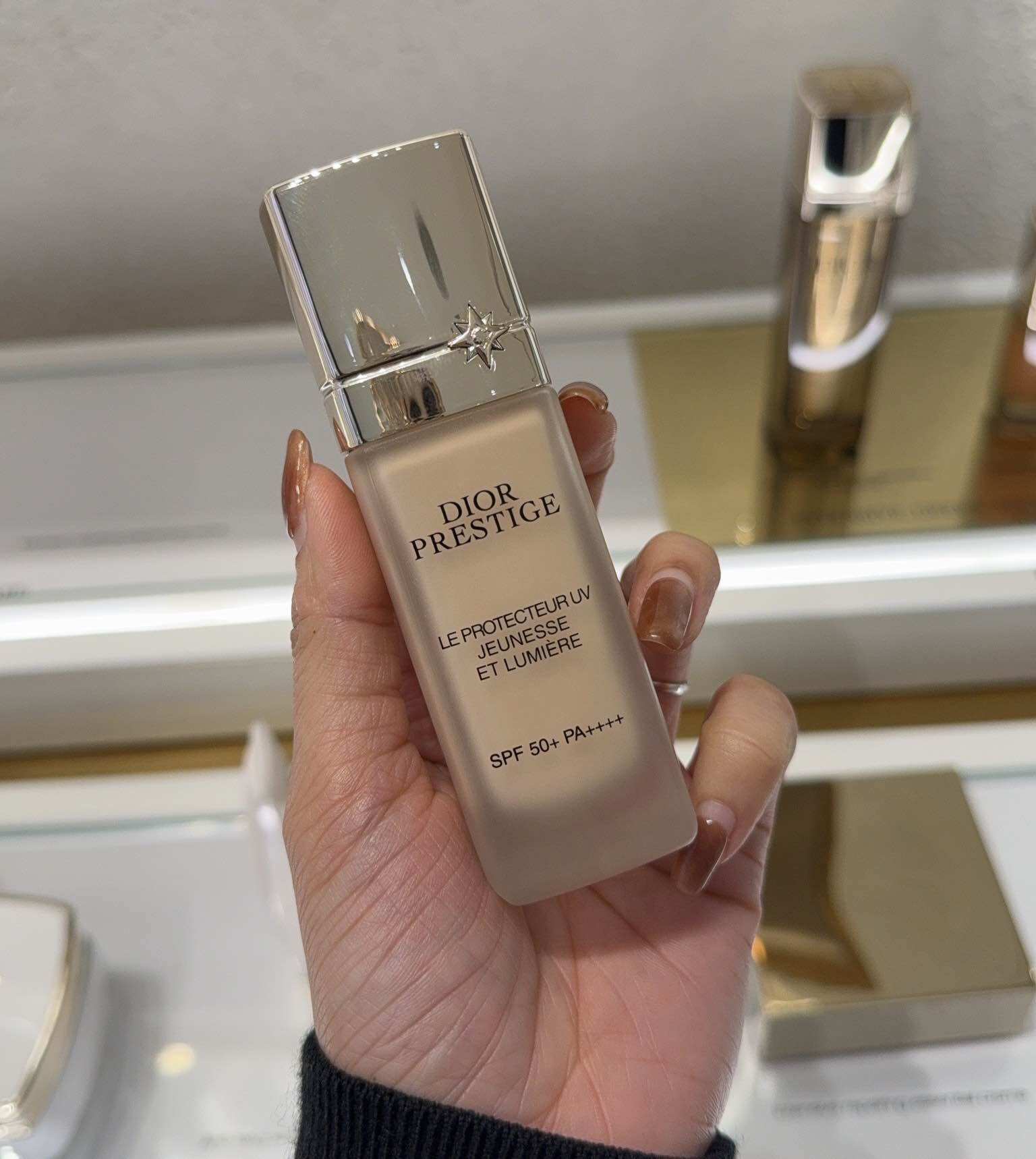 The Most Famous Hypoallergenic Sunscreen from Dlor Prestige Le Protector Uv Spf 50 Pa ++++ ราคา 5,500 บาท*ส่งฟรี