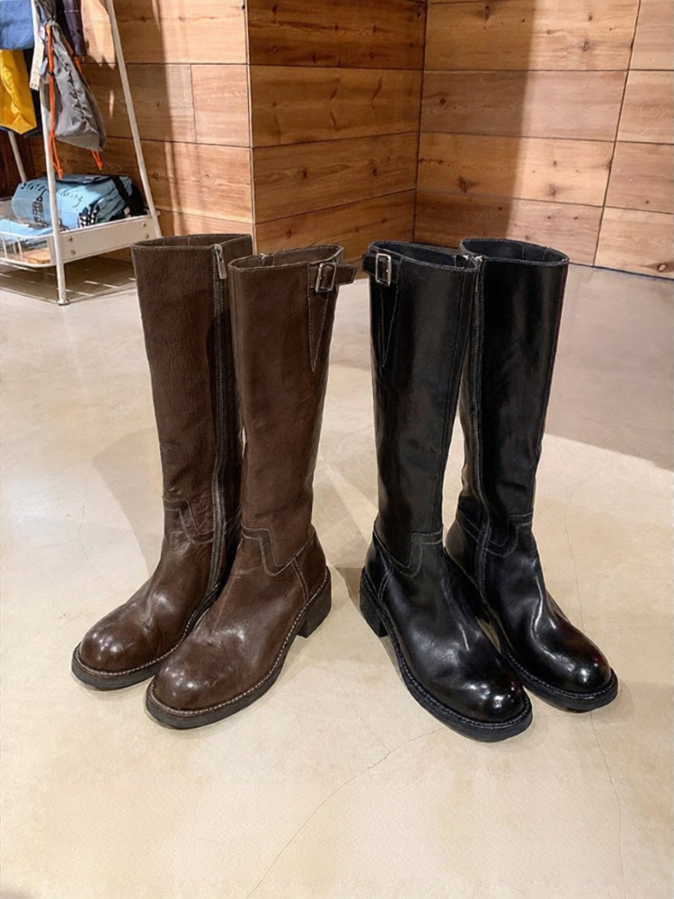 Lace-Up Chunky High Calf Boots ราคา 3,978 บาท*ส่งฟรี