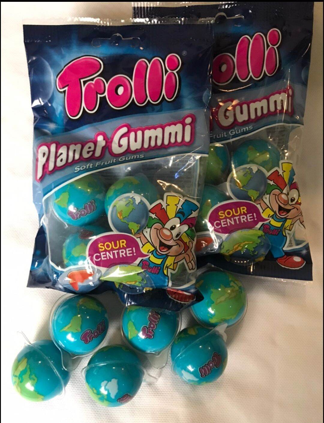 พร้อมส่ง✔️เยลลี่ลูกโลก(trolli)🌍🌎🌍สินค้านำเข้าจากเยอรมันนีใน1ซองมี4ลูกค่ะ