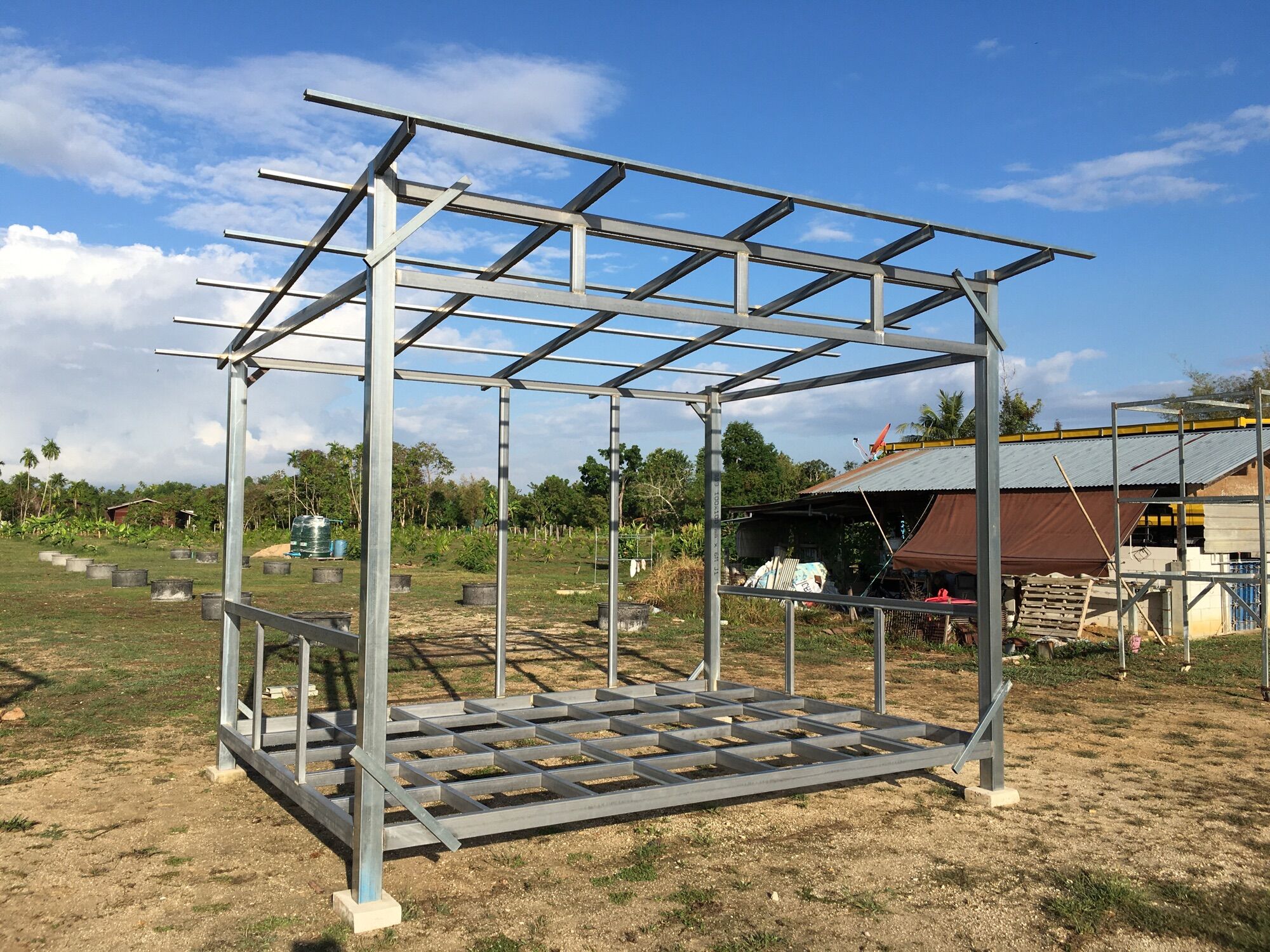 โครงเหล็ก บ้านน็อคดาวน์ 3x4 เมตร หลังคาโมเดิร์น ราคา 45,000 บาท*ส่งฟรี