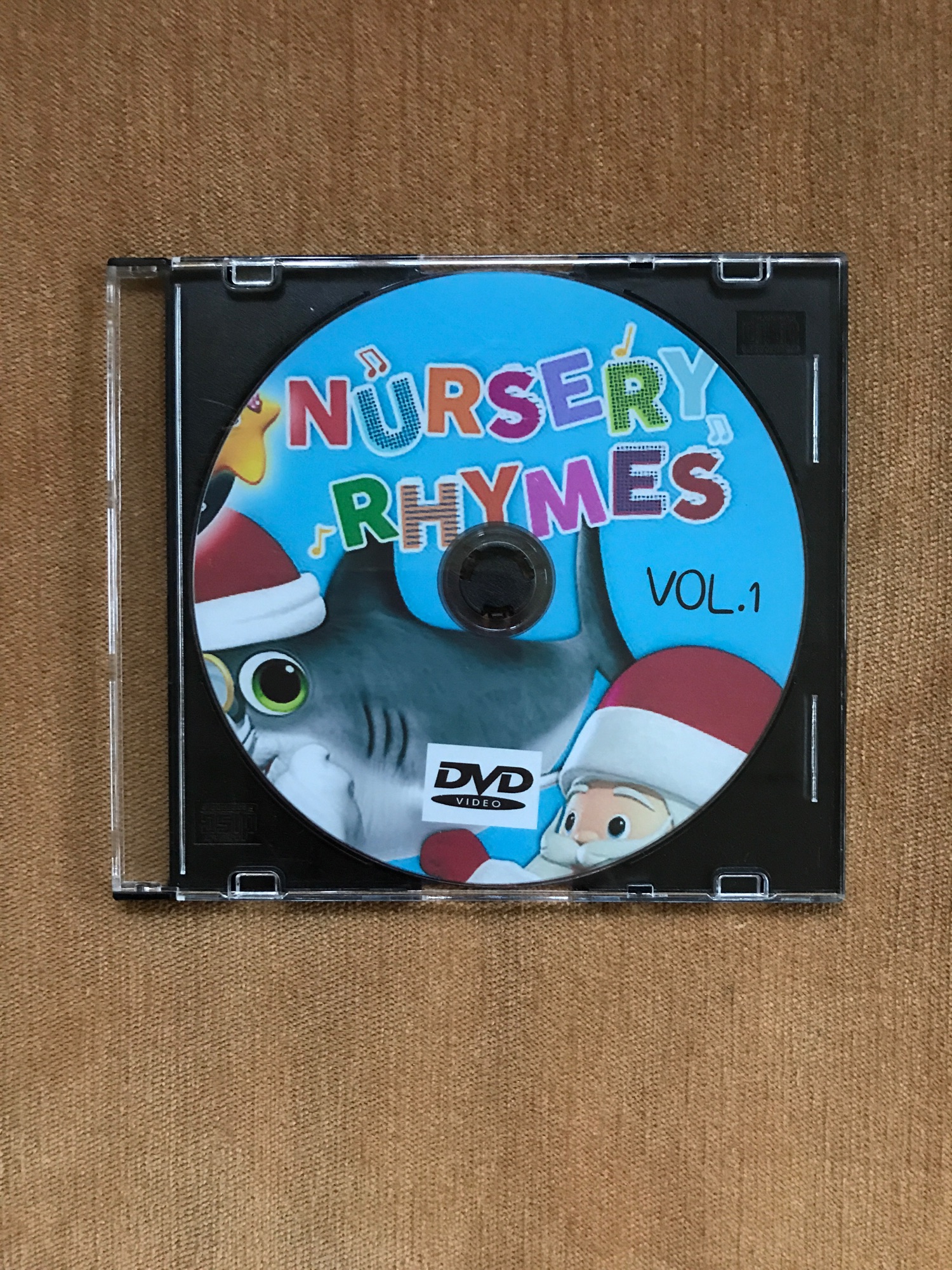 ดีวีดีเพลงสำหรับเด็กเล็ก  มีภาพและเสียงภาษาอังกฤษ