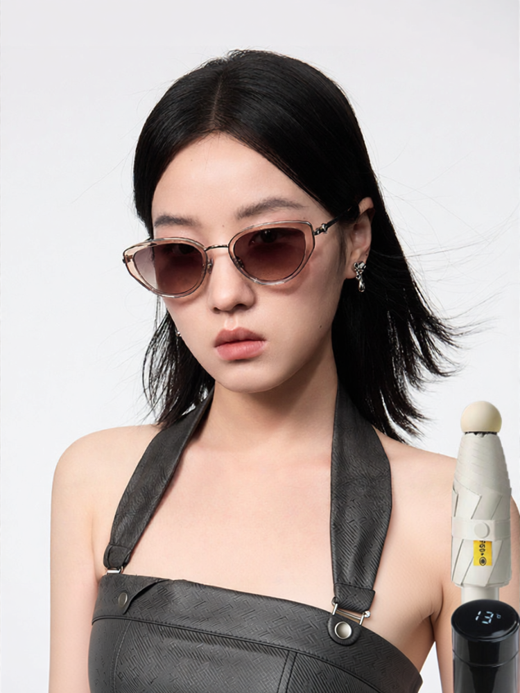 Molsion | Retro Fashion Cat-eye Sunglasses ราคา 3,807 บาท*ส่งฟรี