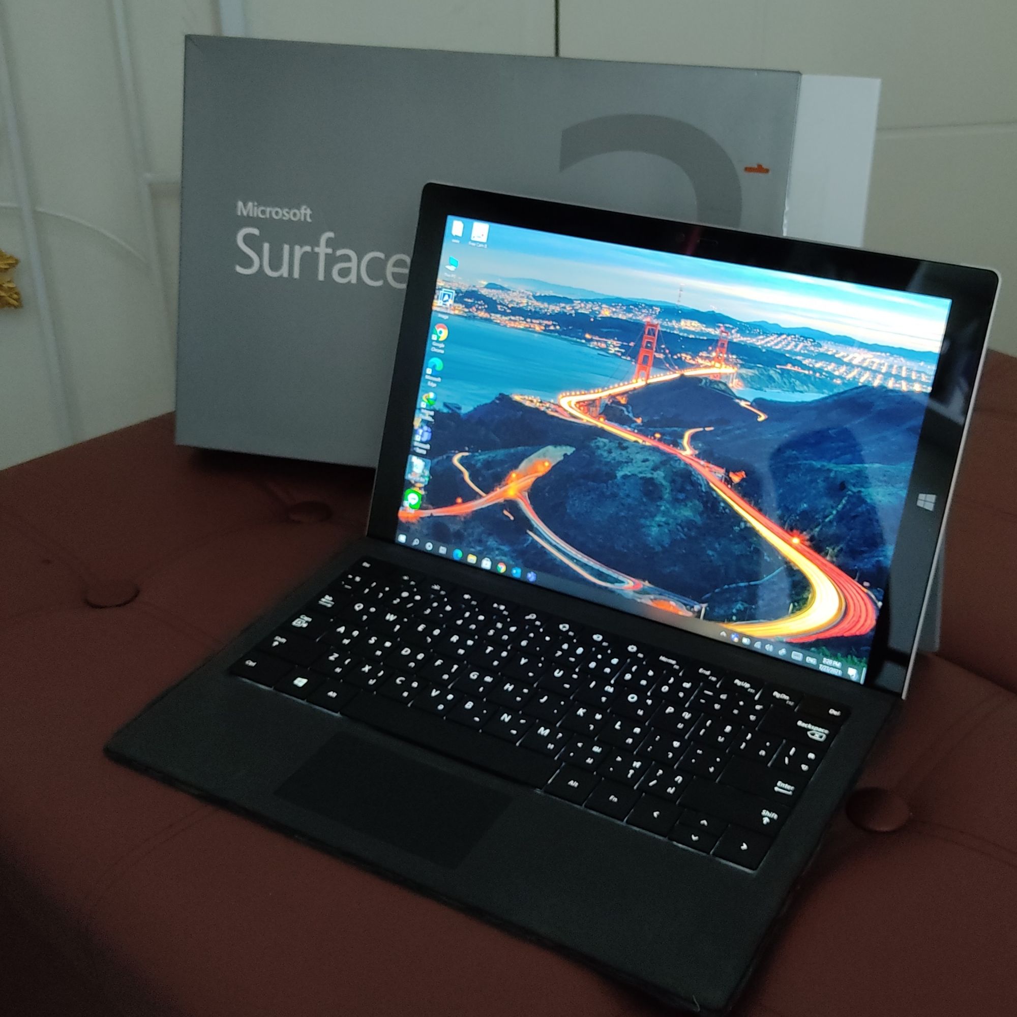 Microsoft Surface Pro 3 มือสองสภาพสวยมาก Windows 10 pro แท้ + keyboard+case+ติดฟิล์มกระจก