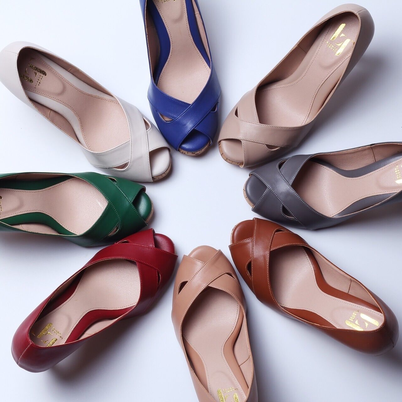 LALANTA 65 RED รองเท้าส้นสูง 3.2 นิ้วเสริมโฟมด้านหน้า 8 มิลลิเมตร ราคา 890 บาท*ส่งฟรี