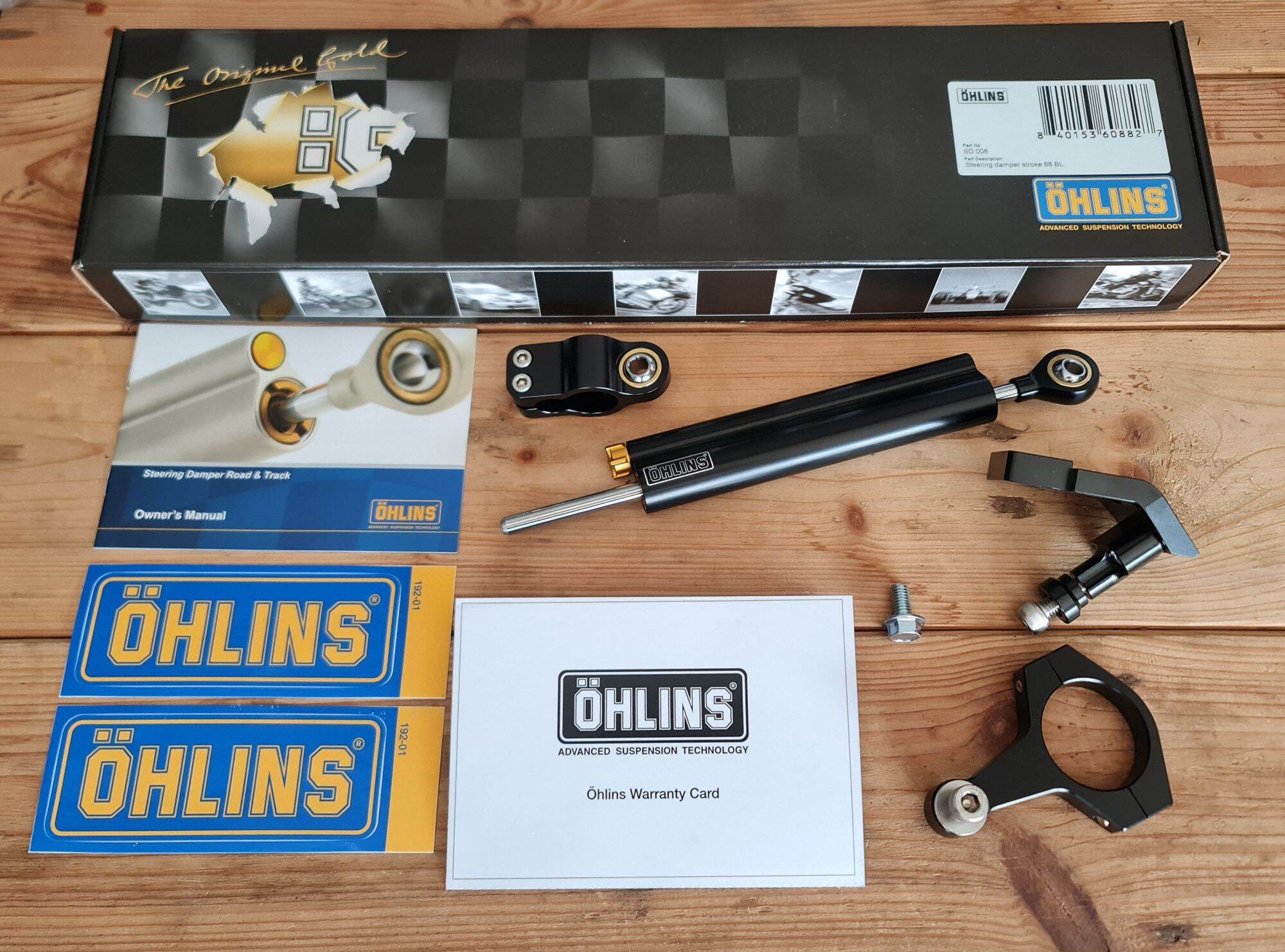 Genuine Ohlins Shock Absorber with Mounting Bracket Set under the Fairing Triumph Bonneville Mag Wheel, New Church, Se, T100, Thruxton900, Scrambler900 Year 2001-2015 ราคา 23,000 บาท*ส่งฟรี
