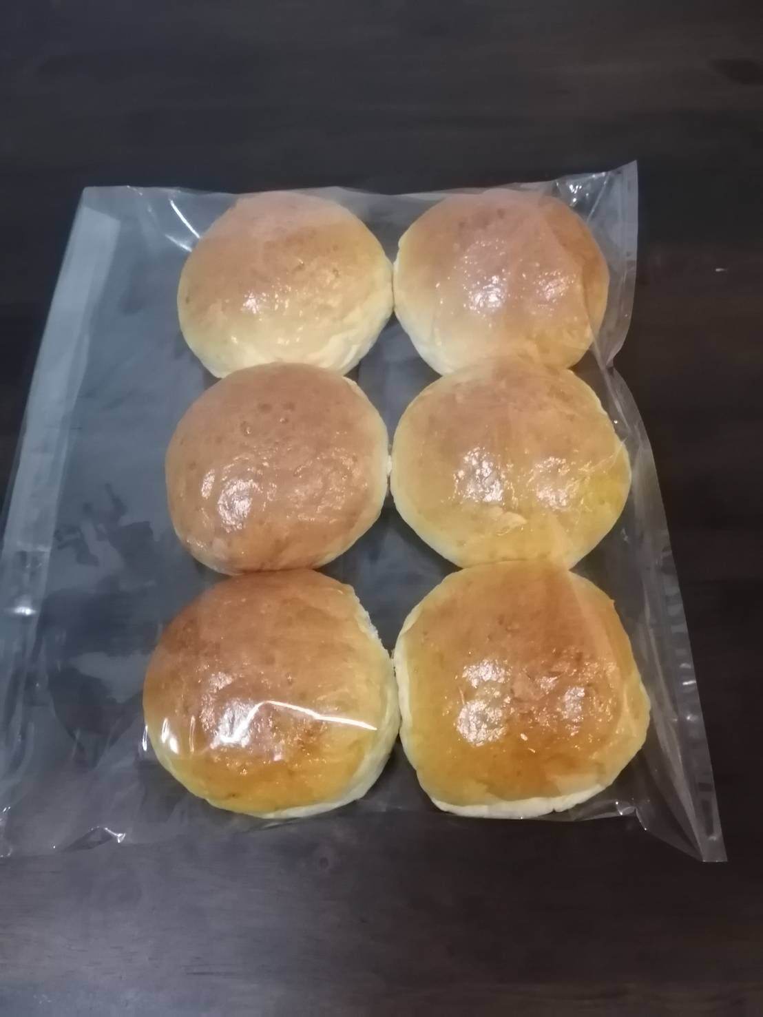 ขนมปัง ขนมปังเบอร์เกอร์ ( Burger Bun) สไตล์ฝรั่งเศส นุ่ม สด ใหม่ เดลี่เดย์ บรรจุ 6 ลูก 1 แพ็ค