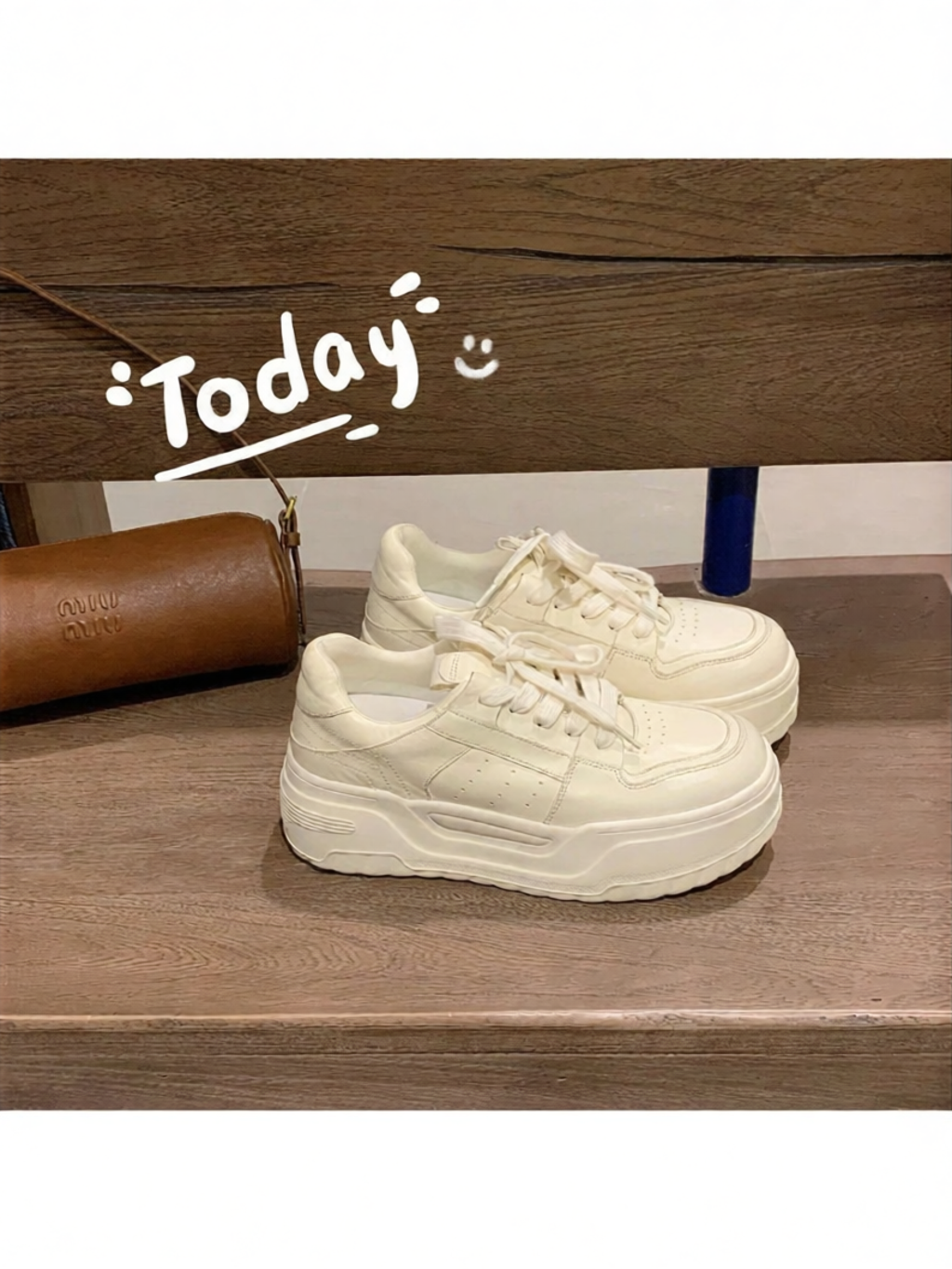 6.5cm Height Increase Soft Round Head Washed Horse Leather White Sneakers ราคา 3,626 บาท*ส่งฟรี