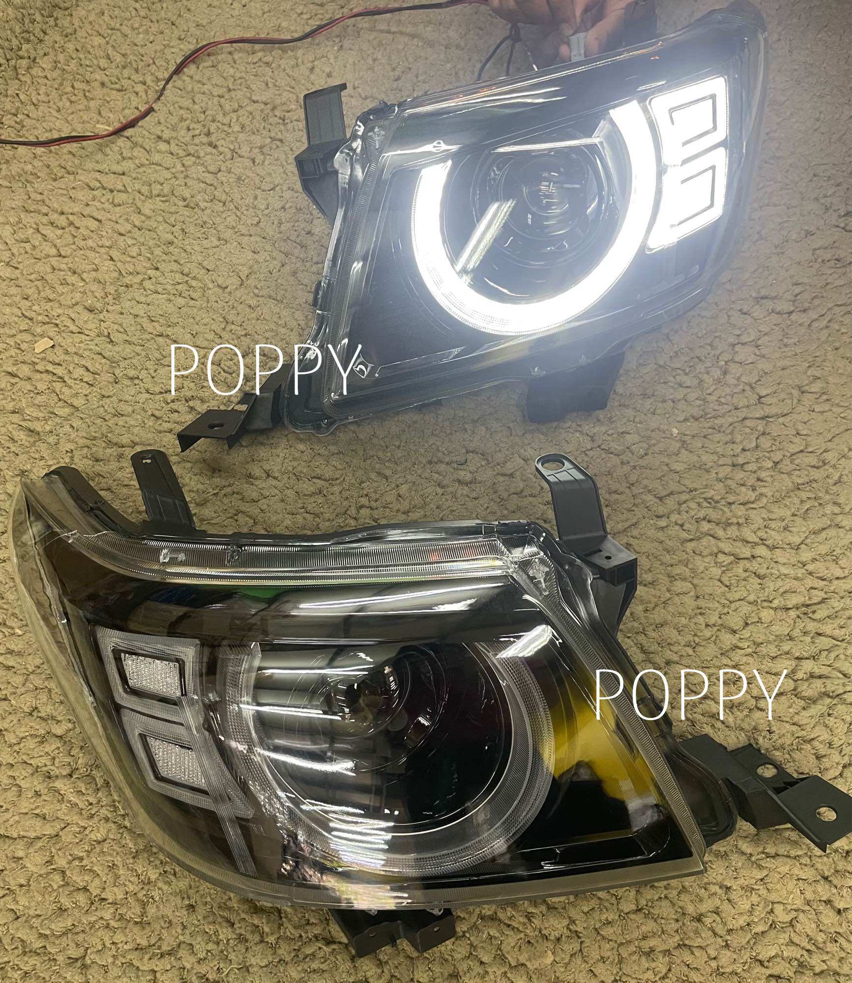 ไฟหน้า ไฟหน้าแต่ง โปร เจ็คเตอร์ โคมดำ โตโยต้า วีโก้แชมป์ ลาย ตัว U LED ไฟเลี้ยววิ่งTOYOTA VIGO CHAMP ปี 2011 2012 ราคา 9,990 บาท*ส่งฟรี