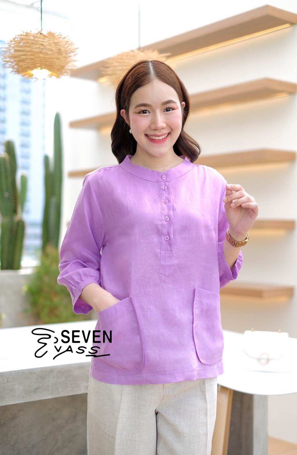 100% Pure Linen Shirt with Chinese Collar. Decorated with Double Pockets. ราคา 733 บาท*ส่งฟรี