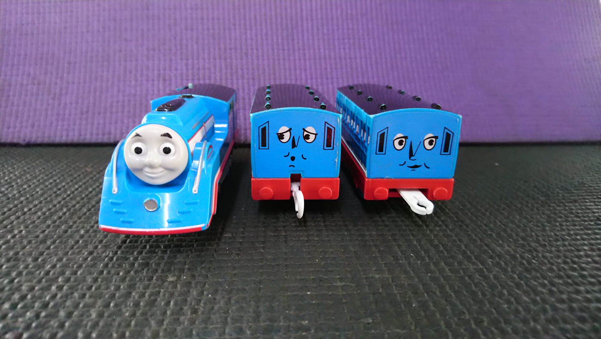 Streamlined Tom Moss Tomy Plarail Thomas & Friends Streamline โทมัสและผองเพื่อน | Lazada.co.th