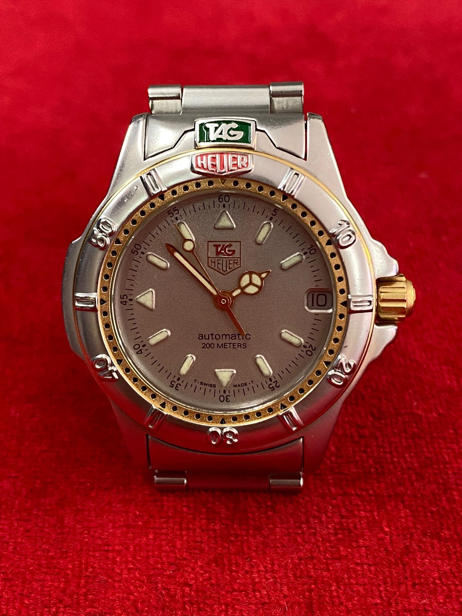 TAG HEUER professional 200 m Automatic