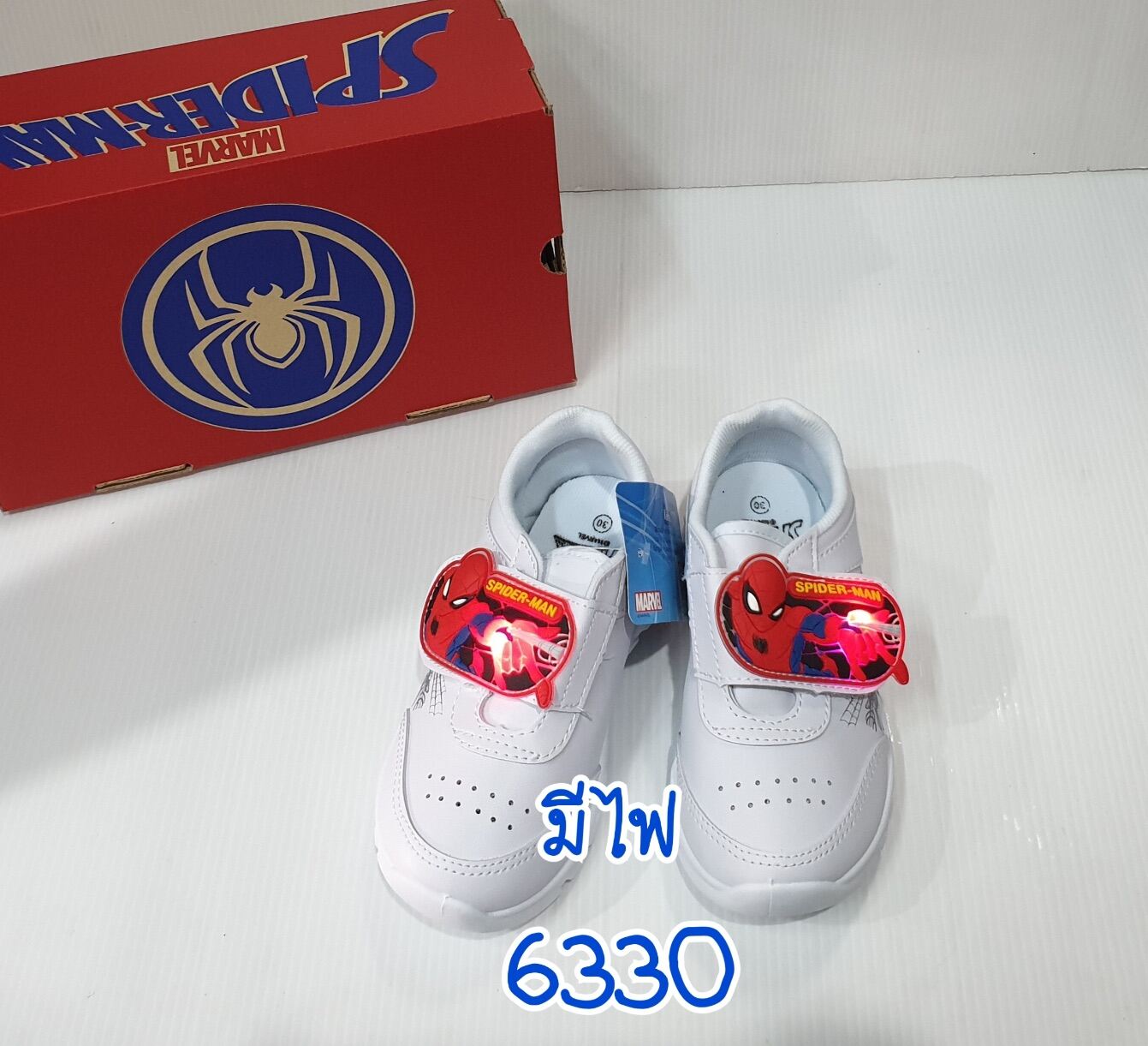 รองเท้าผ้าใบสีขาวเด็กผู้ชาย แบรนด์ Kenta ลายSpiderman มีไฟ