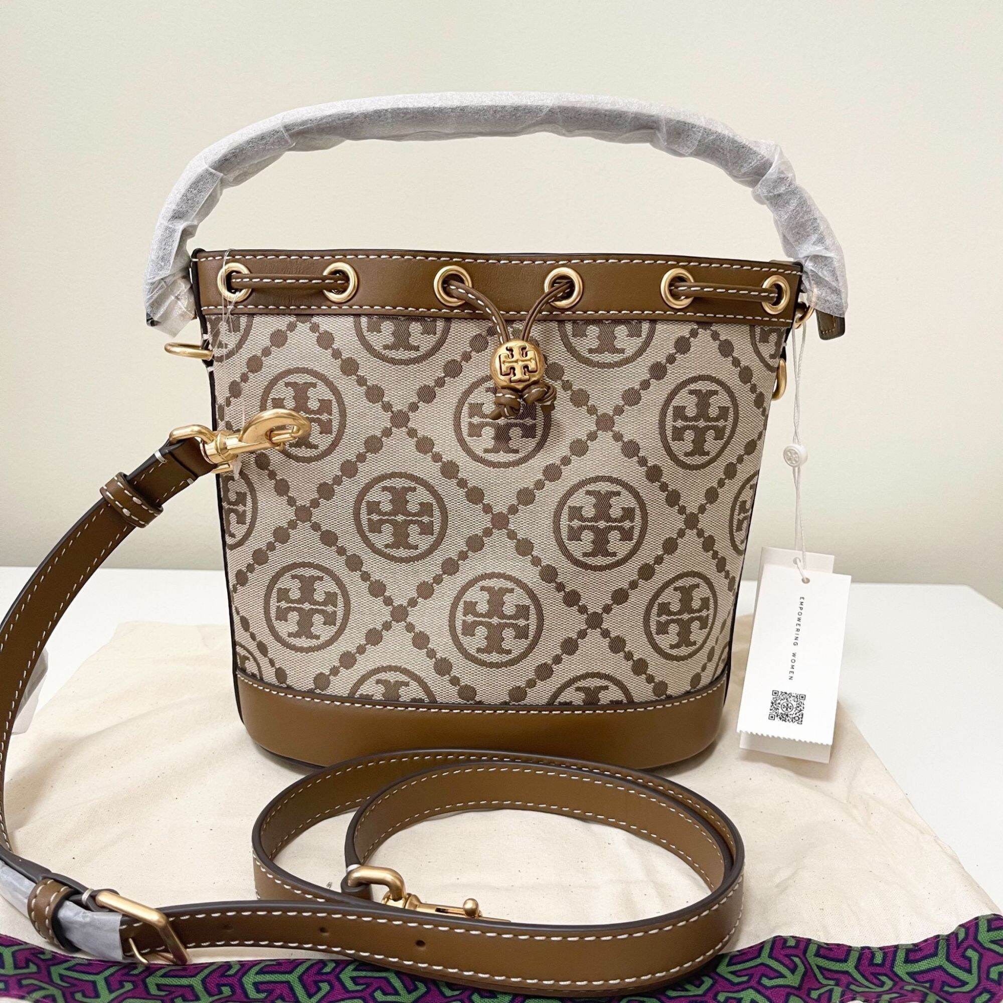 TORY BURCH MONOGRAM JACQUARD BUCKET BAG Toryburch 84336