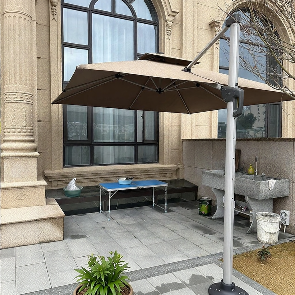 ST MIRREN | Square Khaki Sun Shade Umbrella ราคา 17,148 บาท*ส่งฟรี
