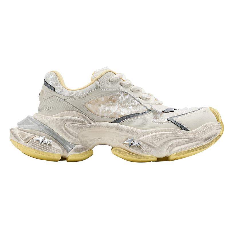 GG&CC | Pearl Decor Mesh Platform Sneakers ราคา 8,292 บาท*ส่งฟรี