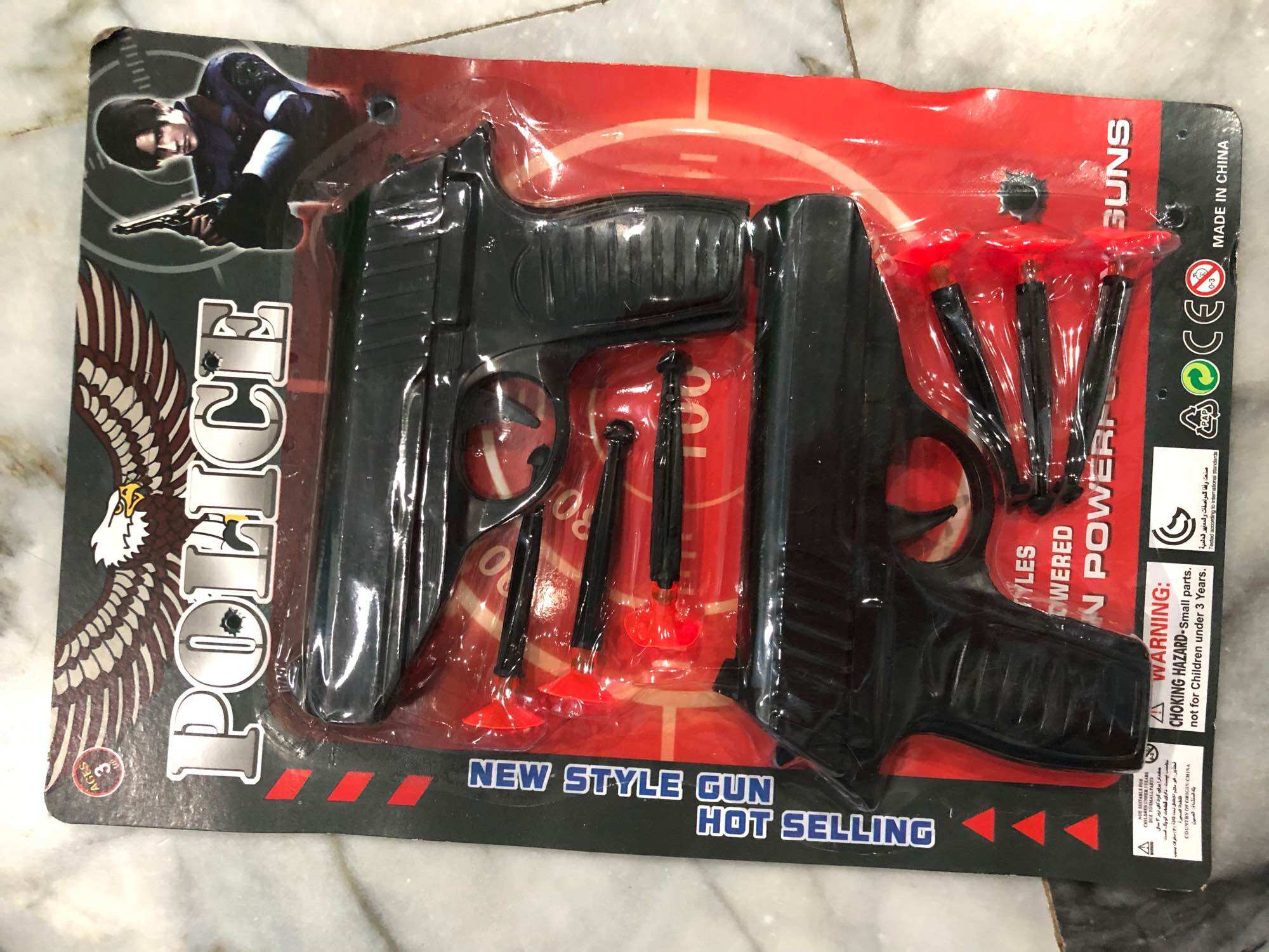 Toy Gun, Short Size, 15 Centimeters, Black, Has 6 Darts. ราคา 89 บาท*ส่งฟรี