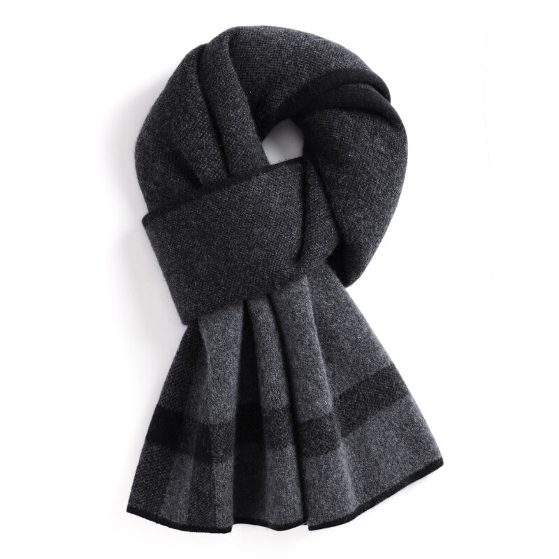 SEPTWOLVES | Warm Men's Scarf ราคา 3,923 บาท*ส่งฟรี