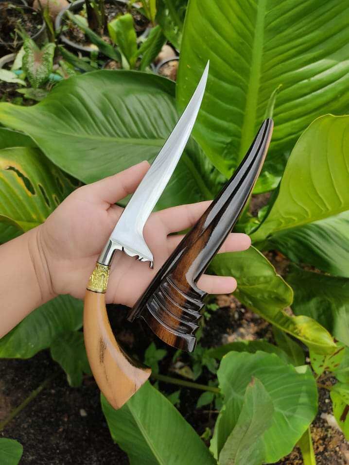 มีดเดือยไก่ มีดเหน็บภาคใต้ ทรงสใลด์ปลายขวิด ใบมีดยาว 5 นิ้ว ตีร้อนจาก ...