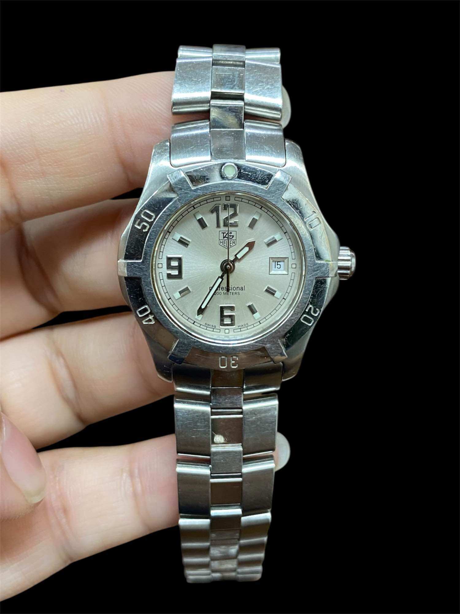 นาฬิกาข้อมือ Tag Heuer ขาย S2000 Exclusive Lady Size Quartz หน้าขาว ขนาด 28mm ผู้หญิง