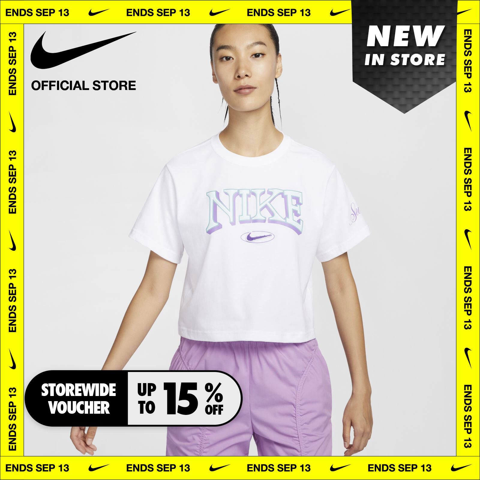 Nike Women's Nsw Ss Oc Varzity Tee - White ราคา 1,300 บาท*ส่งฟรี