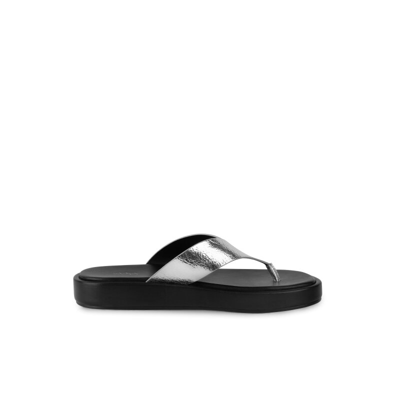 injoy.life | Cool Outdoor Thick Sole Flip Flops ราคา 3,858 บาท*ส่งฟรี