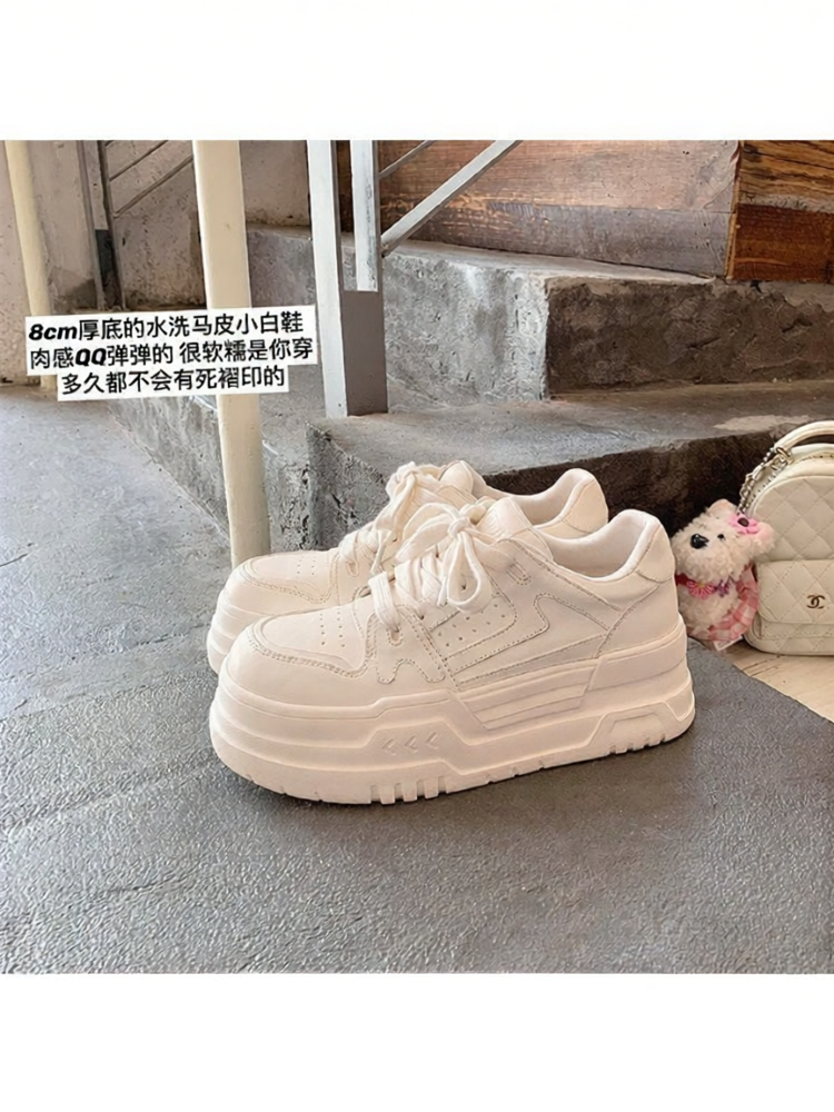 Elevated Retro Washed Leather Sneakers 8cm ราคา 3,597 บาท*ส่งฟรี
