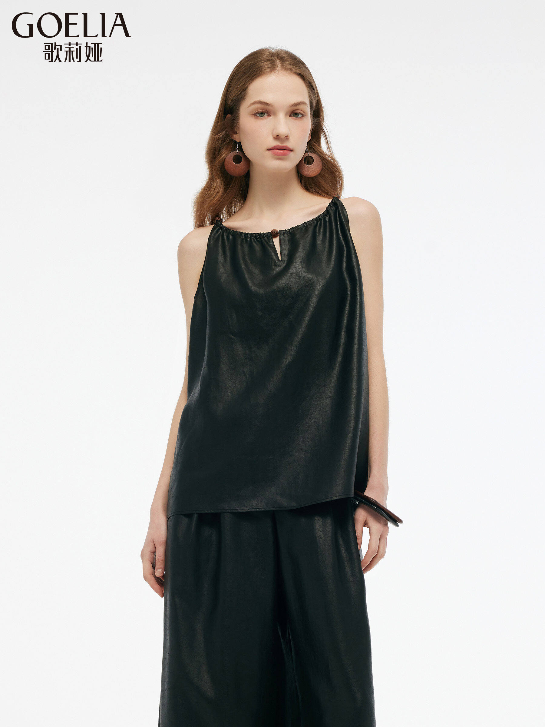 Gloria | Women's Summer Silk Off-Shoulder Top ราคา 3,953 บาท*ส่งฟรี