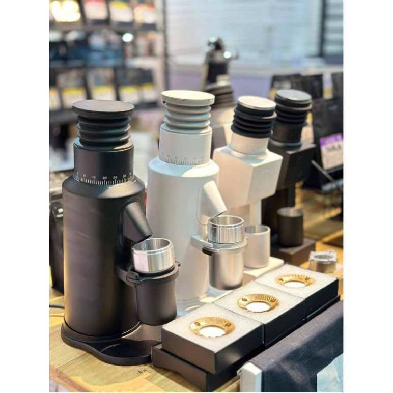 เครื่องบดเมล็ดกาแฟ Eileen Cannon ปืนใหญ่ ราคา  11,900 บาท*ส่งฟรี