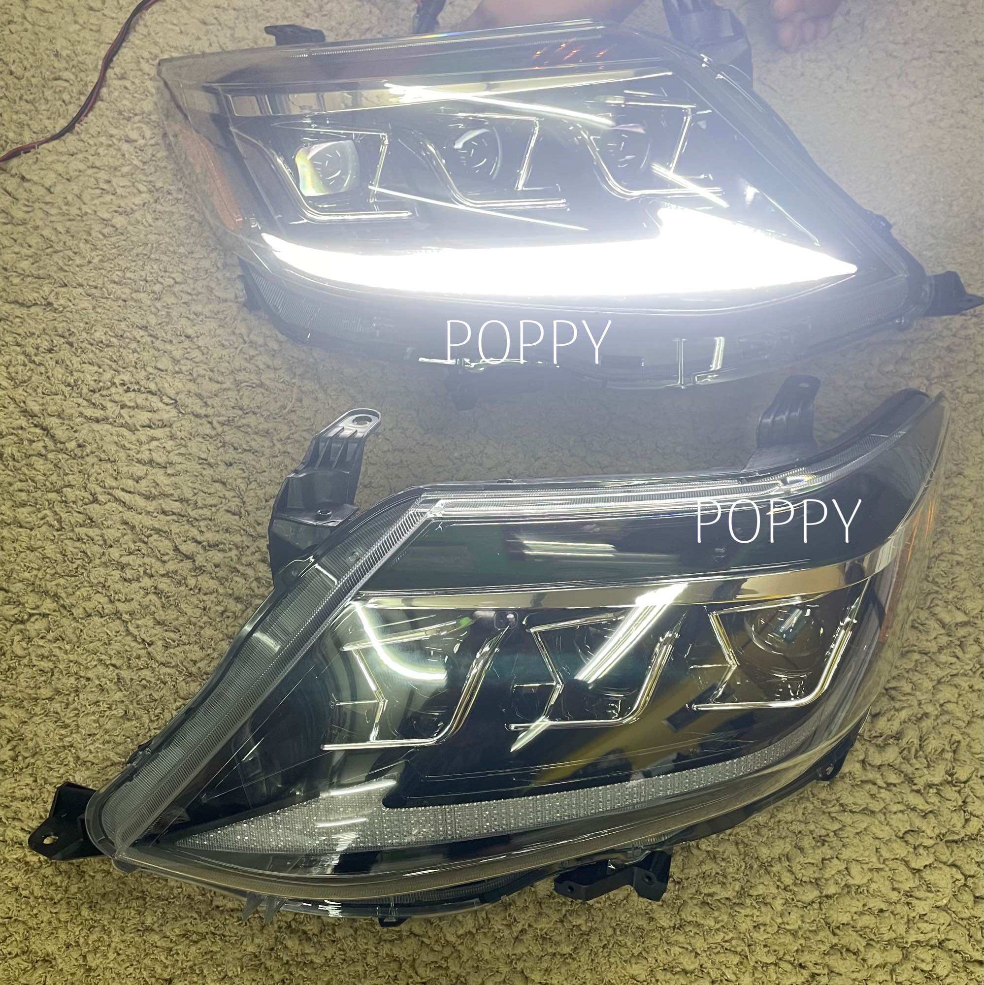 ไฟหน้า LED ไฟท้ายรถยนต์ มอเตอร์ไซค์ Toyota ไฟหน้า ไฟหน้าคัสตอม โปรเจ็คเตอร์ โคมดำ สำหรับ Fortuner ปี 2012 2013 2014 ทรง Nike ไฟเลี้ยว Running Fortuner Champ ราคา 16,600 บาท*ส่งฟรี