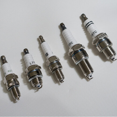Gasoline Engine 152F154F168F170F190F Spark Plug Pump Water Generator Accessories Four-stroke Hardware Tools Electric Parts ราคา 194 บาท*ส่งฟรี